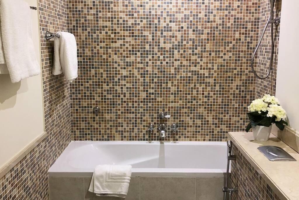 2 Bedroom Old Town Garden - The 108 Residences Apartament *