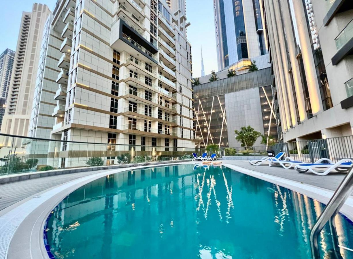 Next To Burj Khalifa & Mall Long Term Available! Send Message Apartamento *
