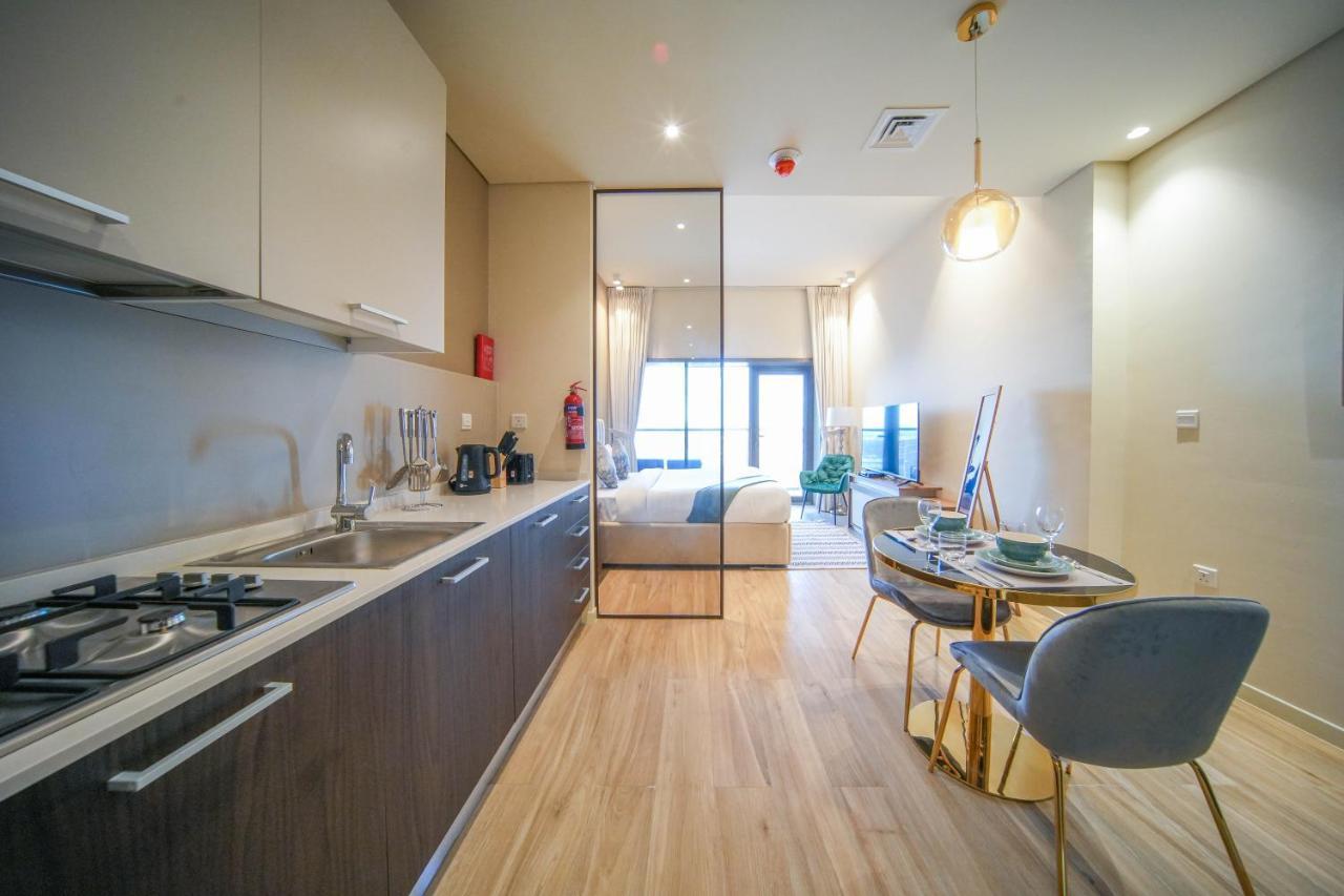 Big Modern In Park View Jvc Lejlighed *