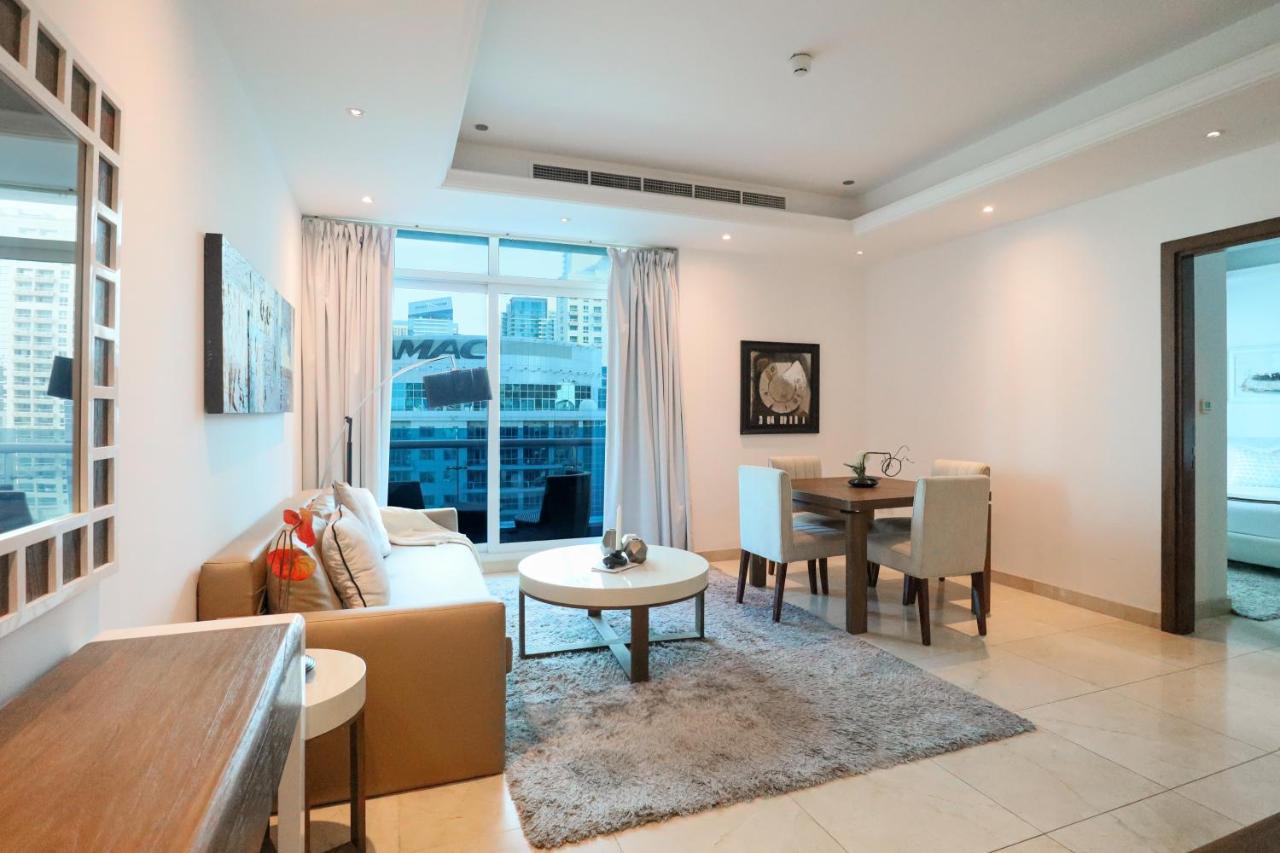 Higuests - Spacious 1br In Marina With Amazing Views Dubái
