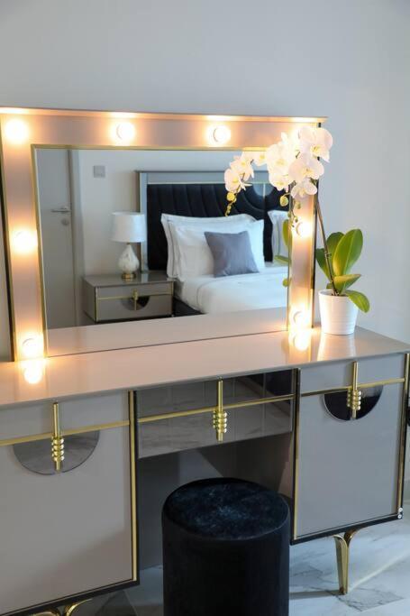 Deal!!! Brand New 1 Bed In The Heart Of Marina Apartamento *