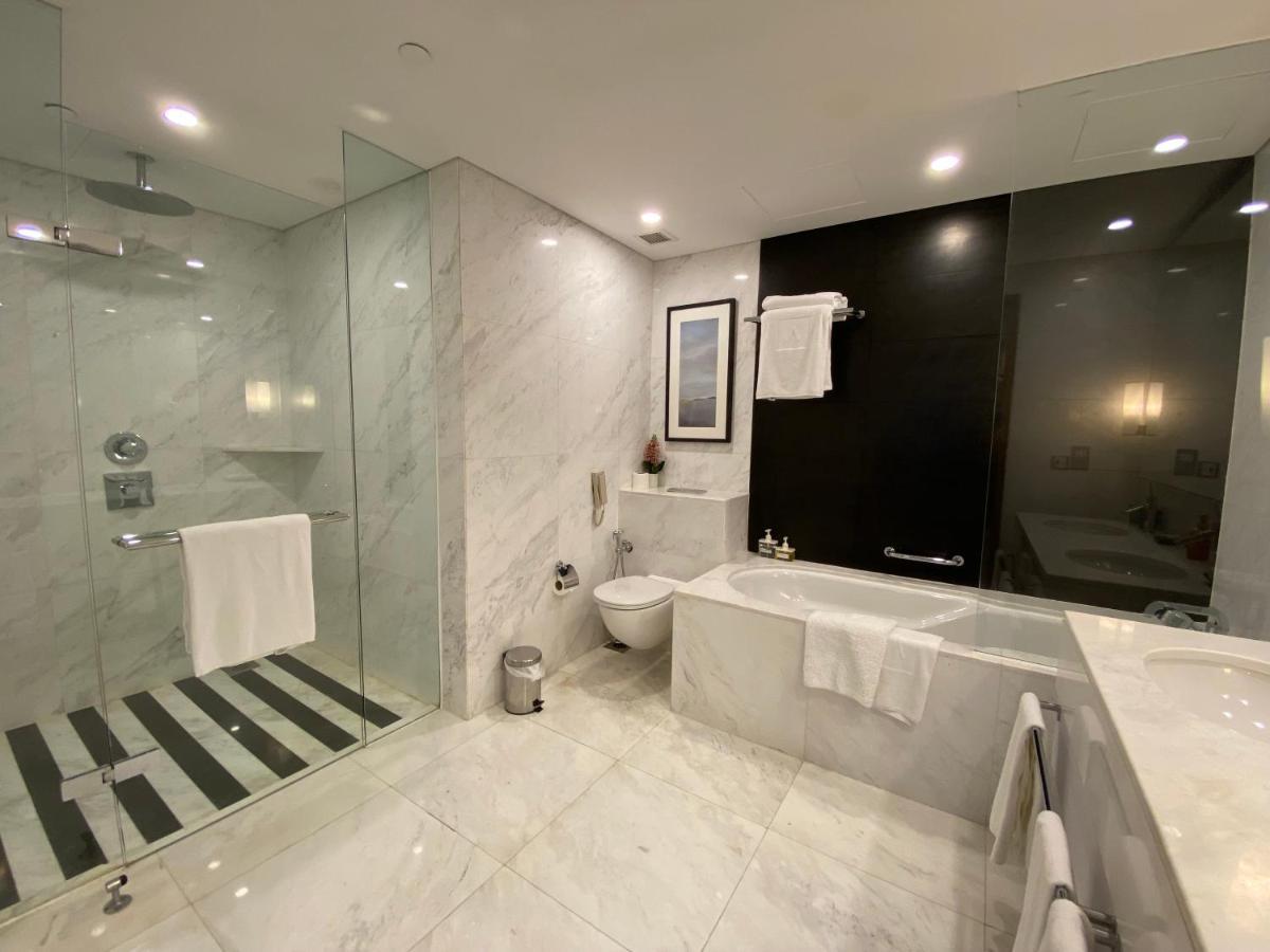 Superhost - Luxurious Apartment, 2-min From The Burj Khalifa - Address Mall Lejlighed