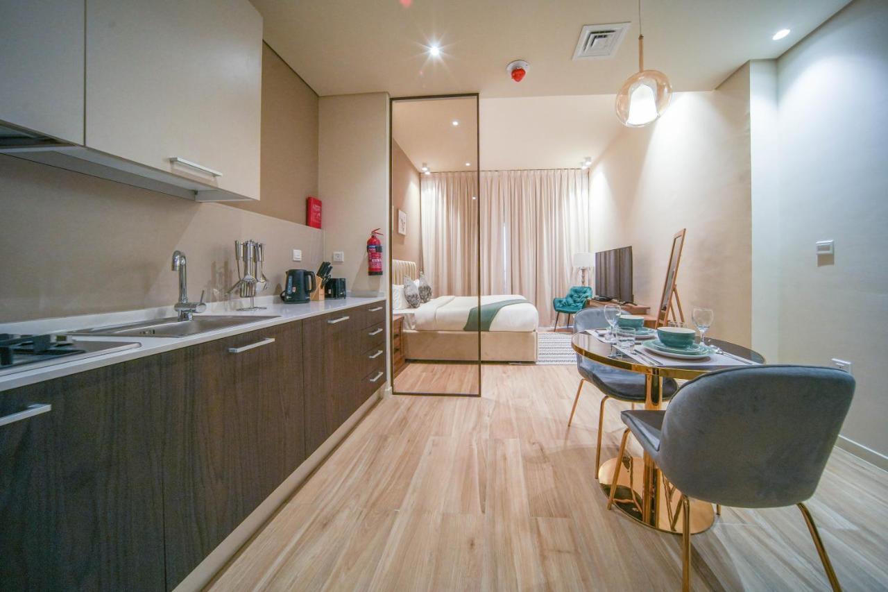 Big Modern In Park View Jvc Lejlighed *