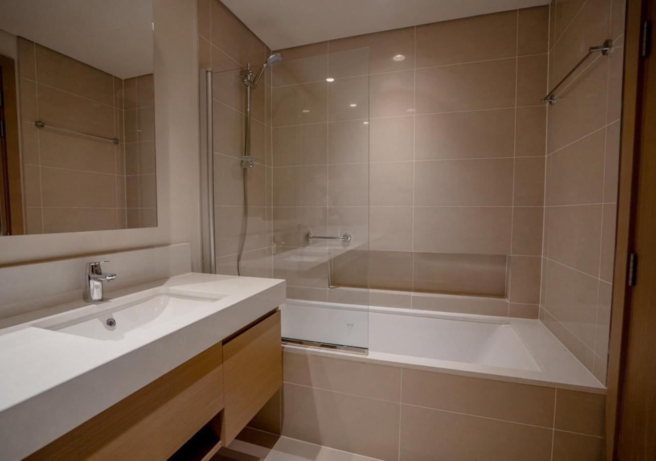 Apartamento Nasma Luxury - Harbour Gate Tower 1 *