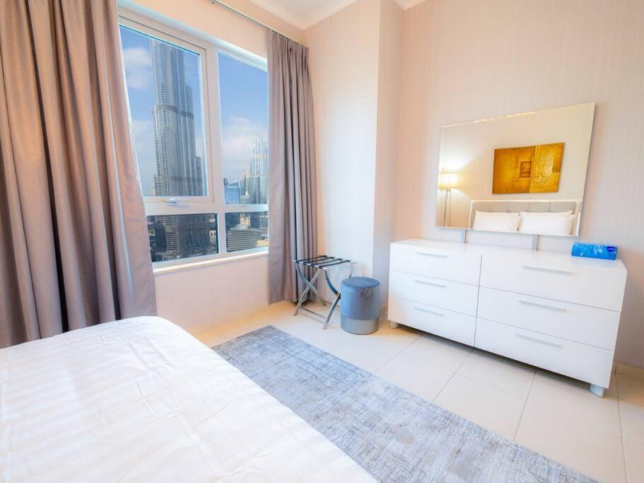 First Class 3br With Full Burj Khalifa And Fountain View Apartamento Dubái