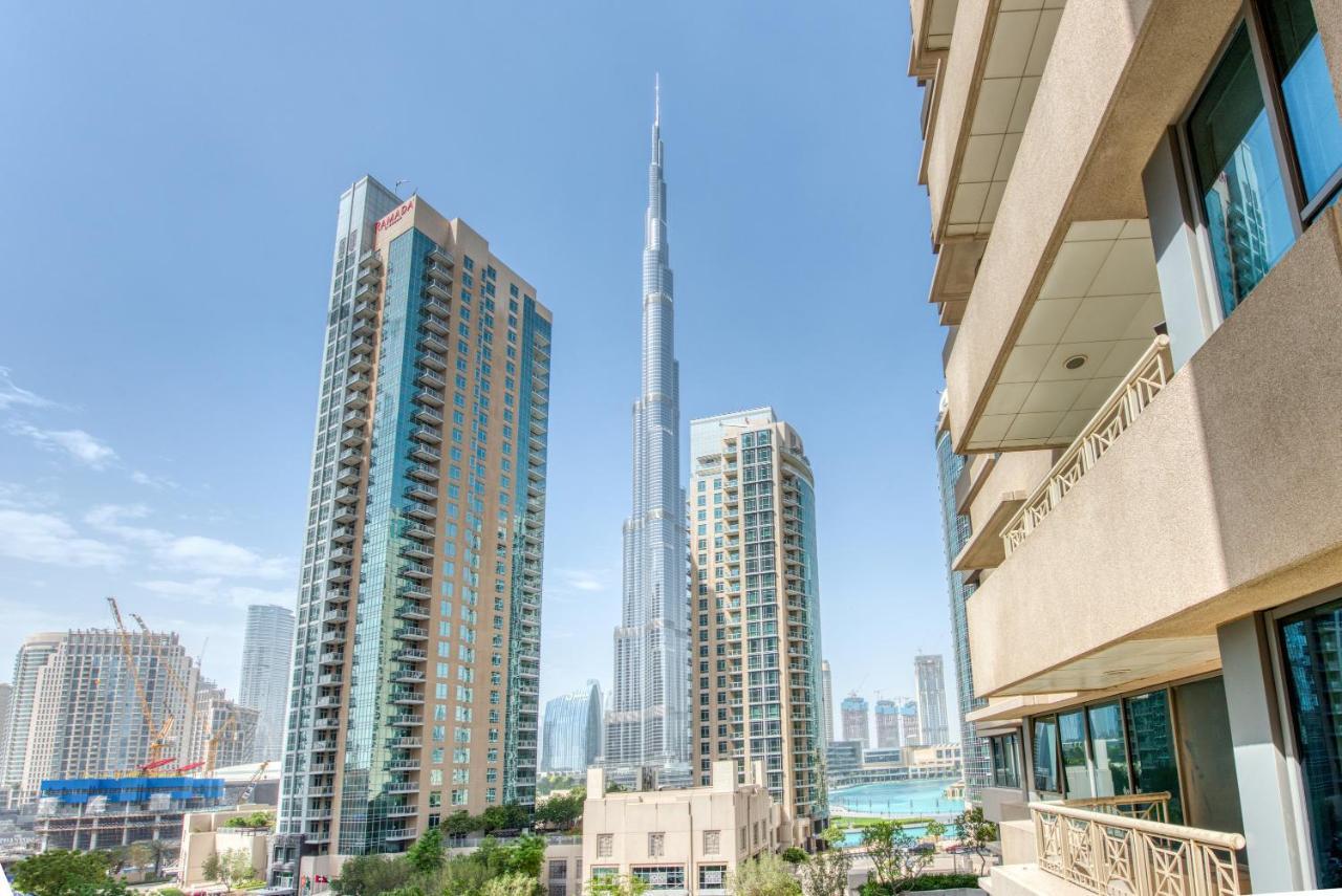 Maison Privee - Radiant Urban Retreat With Iconic Burj Khalifa Vws Apartament Dubai