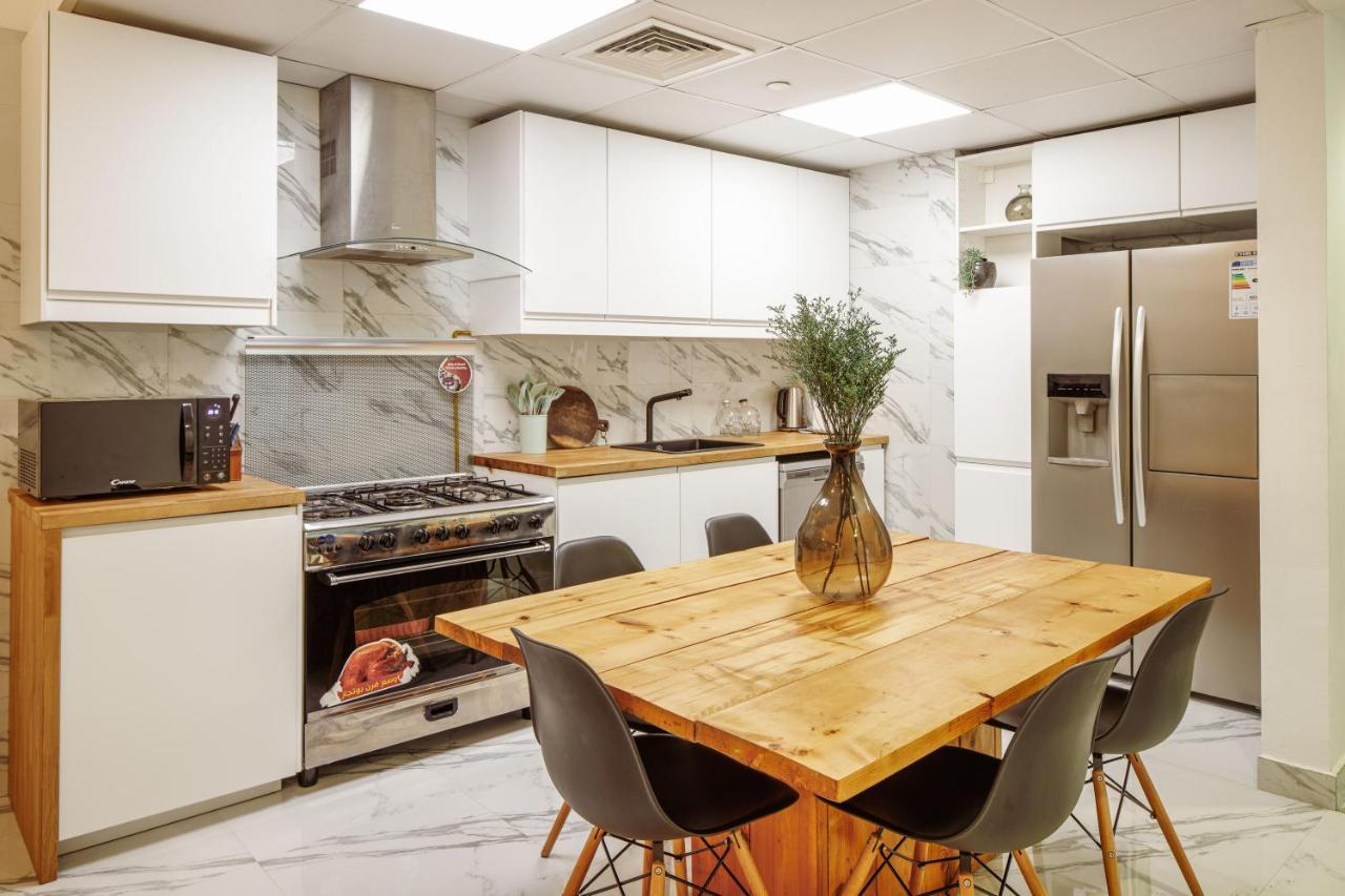 3 Bedroom In The Heart Of Marina Apartment Dubai
