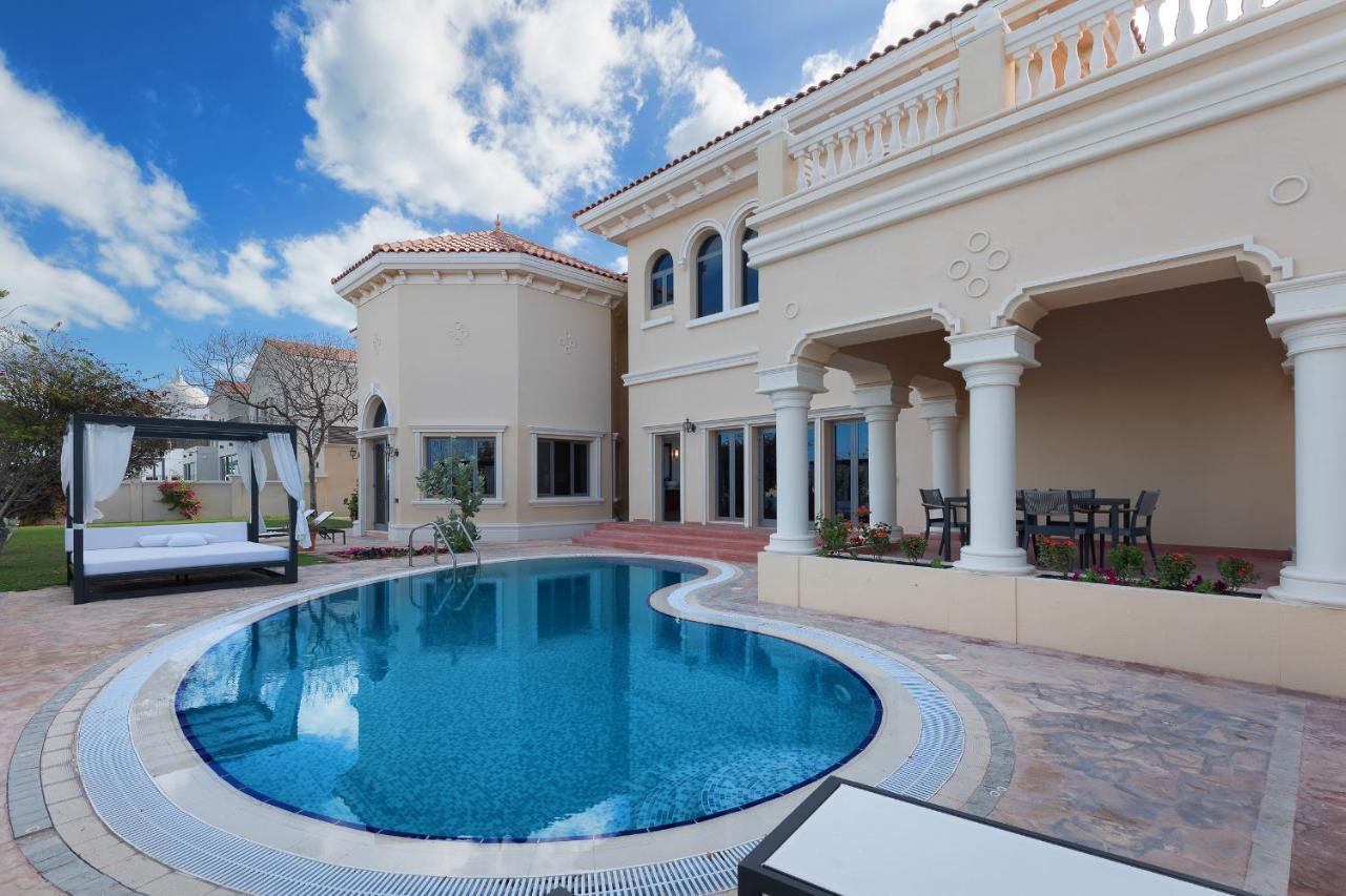 Maison Privee - Palm Jumeirah Front Xl With Private Pool * Dubái