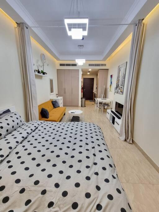 Apartamento Premium Lovely With Balcony In Dubái