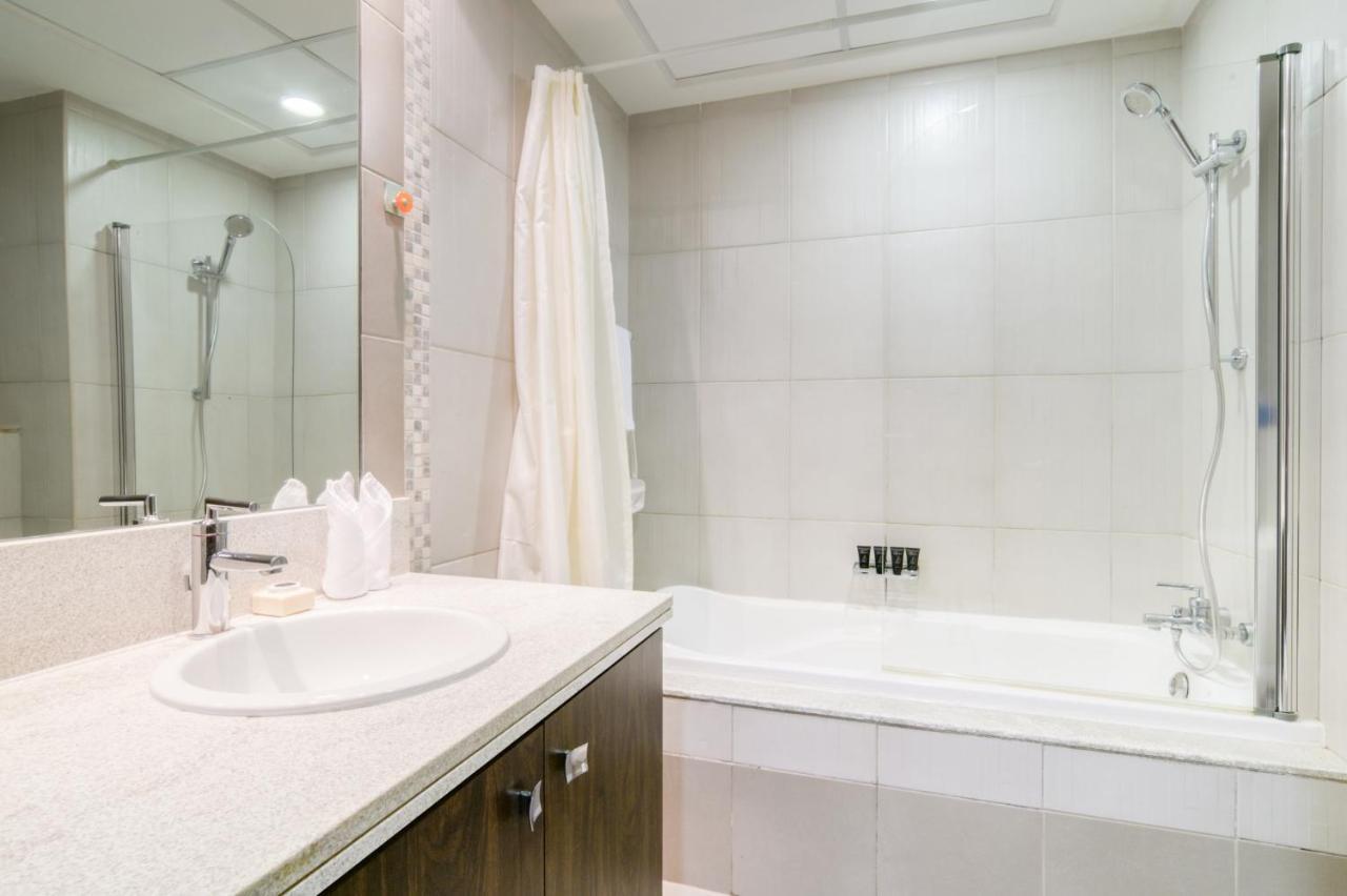 Luxury 1br Executive Towers Business Bay