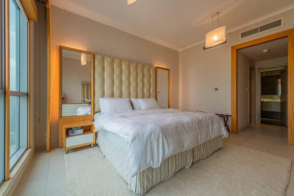 Apartamento First Class 3br With Full Burj Khalifa And Fountain View Dubái