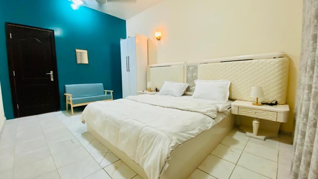 Low Priced New Residential For Rent In Near Dafza Metro Station Lägenhet Dubai