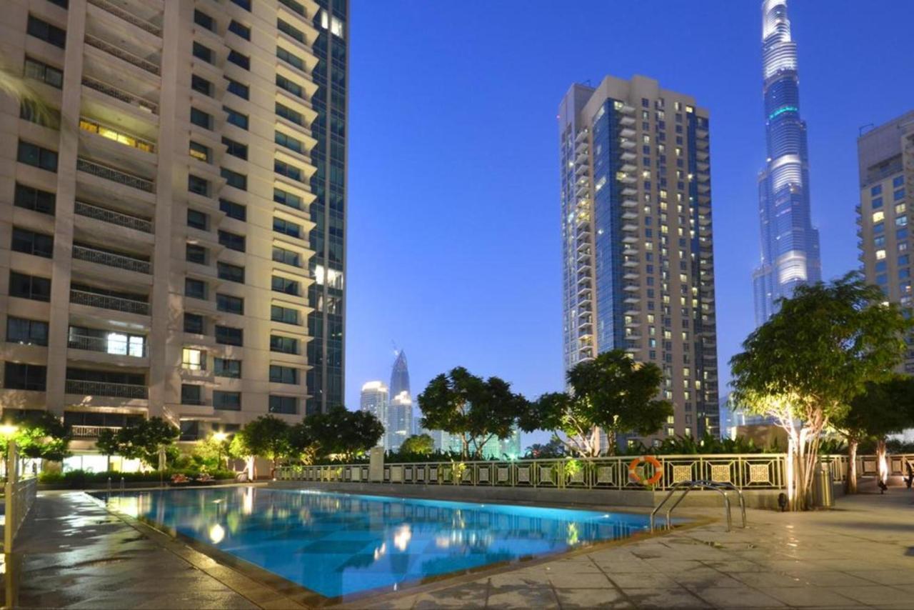 Maison Privee - Radiant Urban Retreat With Iconic Burj Khalifa Vws Apartament *