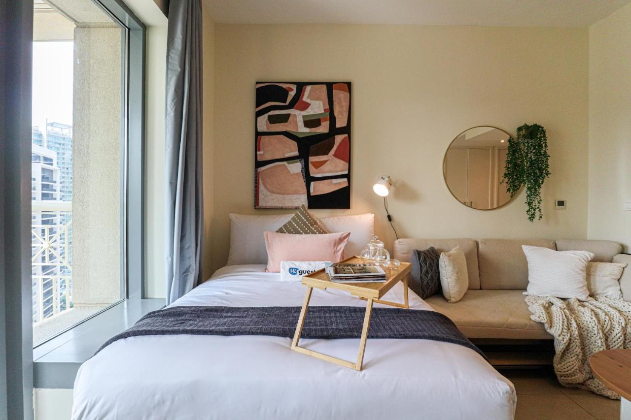Higuests - Snug Studio With Balcony In The Heart Of Downtown Lägenhet *