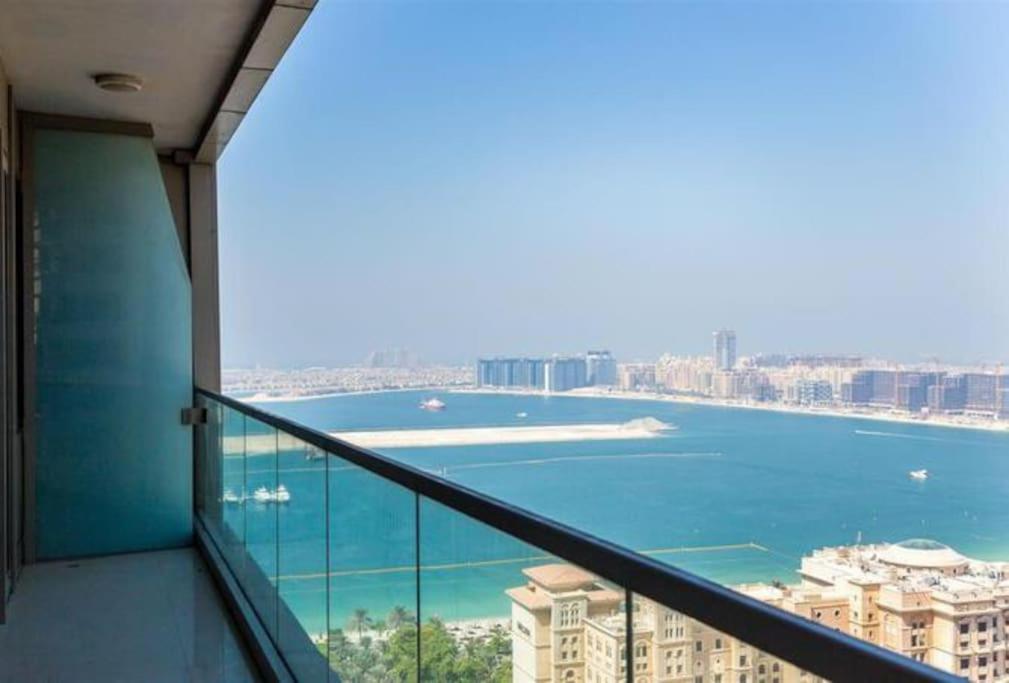 1 Bed With Sea View, Pool, Gym & Free Parking In Marina Apartament Dubai