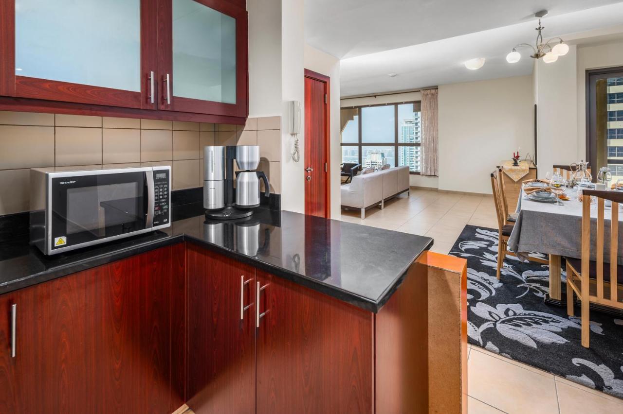 Lovely 2-bed In Jbr - 5 Mins From - Palm View! Dubái
