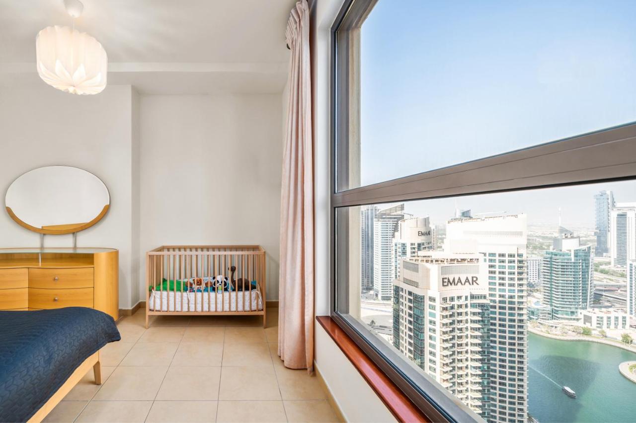 Lovely 2-bed In Jbr - 5 Mins From - Palm View! Apartamento Dubái