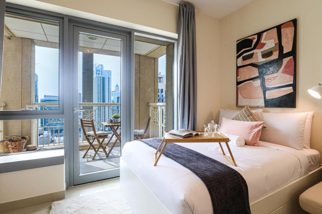 Higuests - Snug Studio With Balcony In The Heart Of Downtown * Dubai