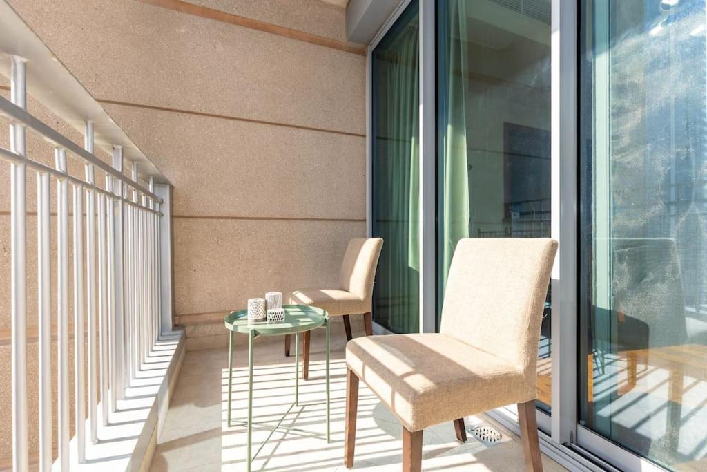 Appartement Luxury 3br In Downtown With Pool, Fitness, Patio *