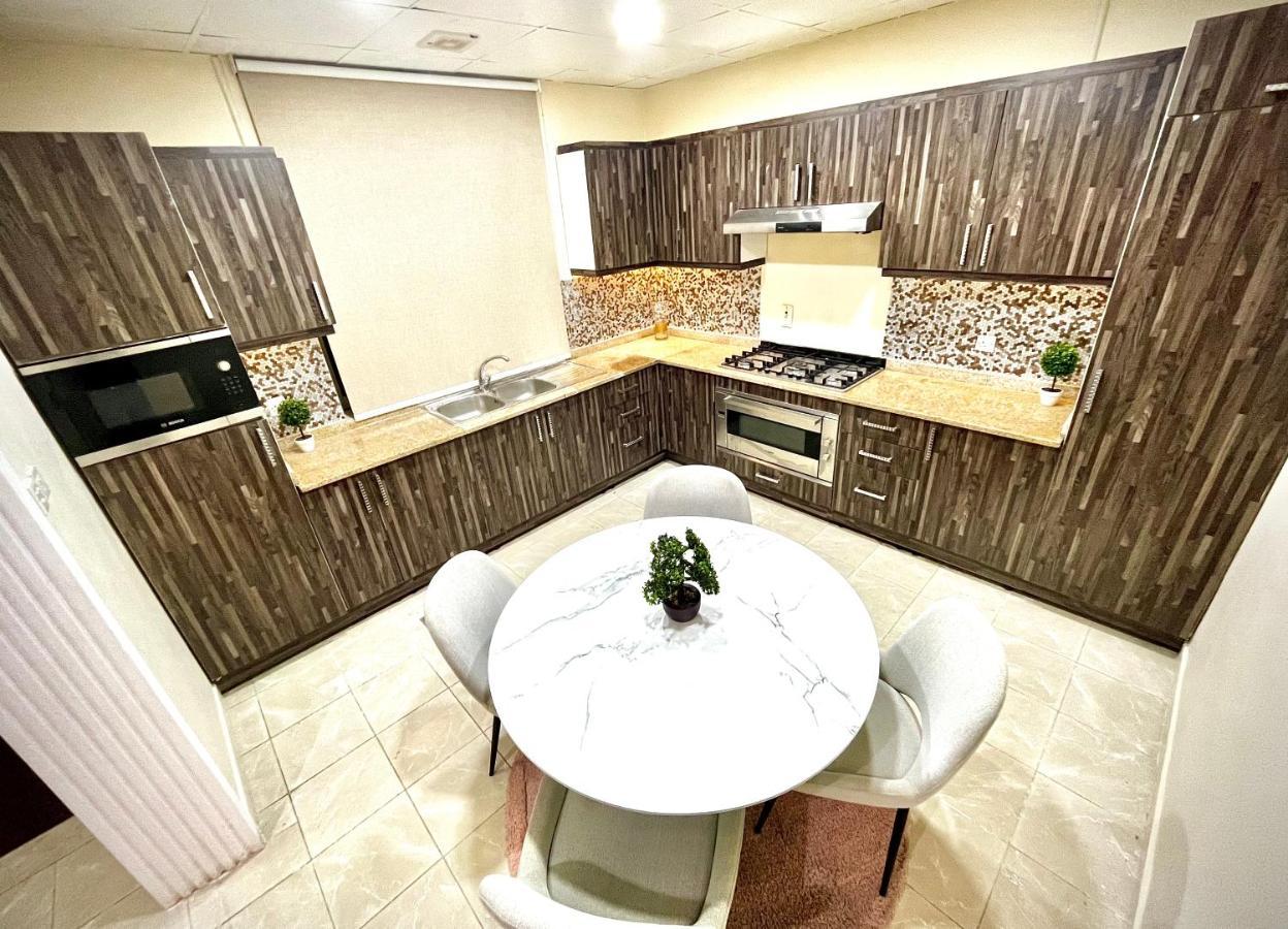 Independent Spacious 3 Bedroom Villa Dubái