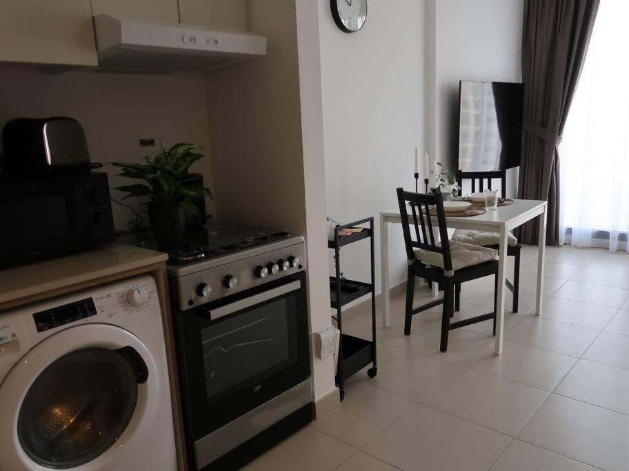 Lägenhet Lovely In With Many Amenities