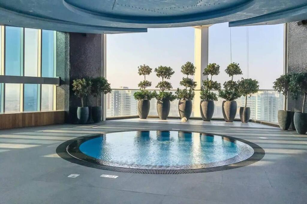 Apartment Miraclz Skyline Tower
