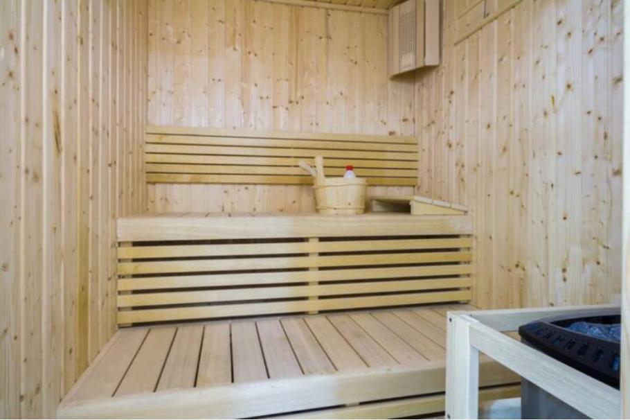 Continental Tower - Luton Vacation Homes, Marina - 15ab07