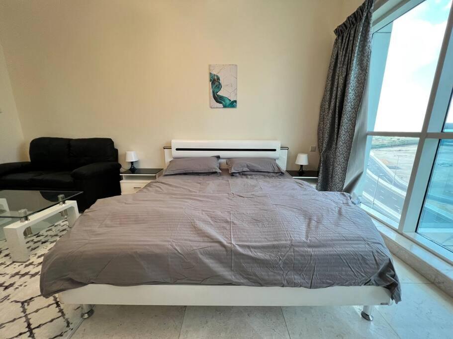 - Steps From Downtown Apartamento