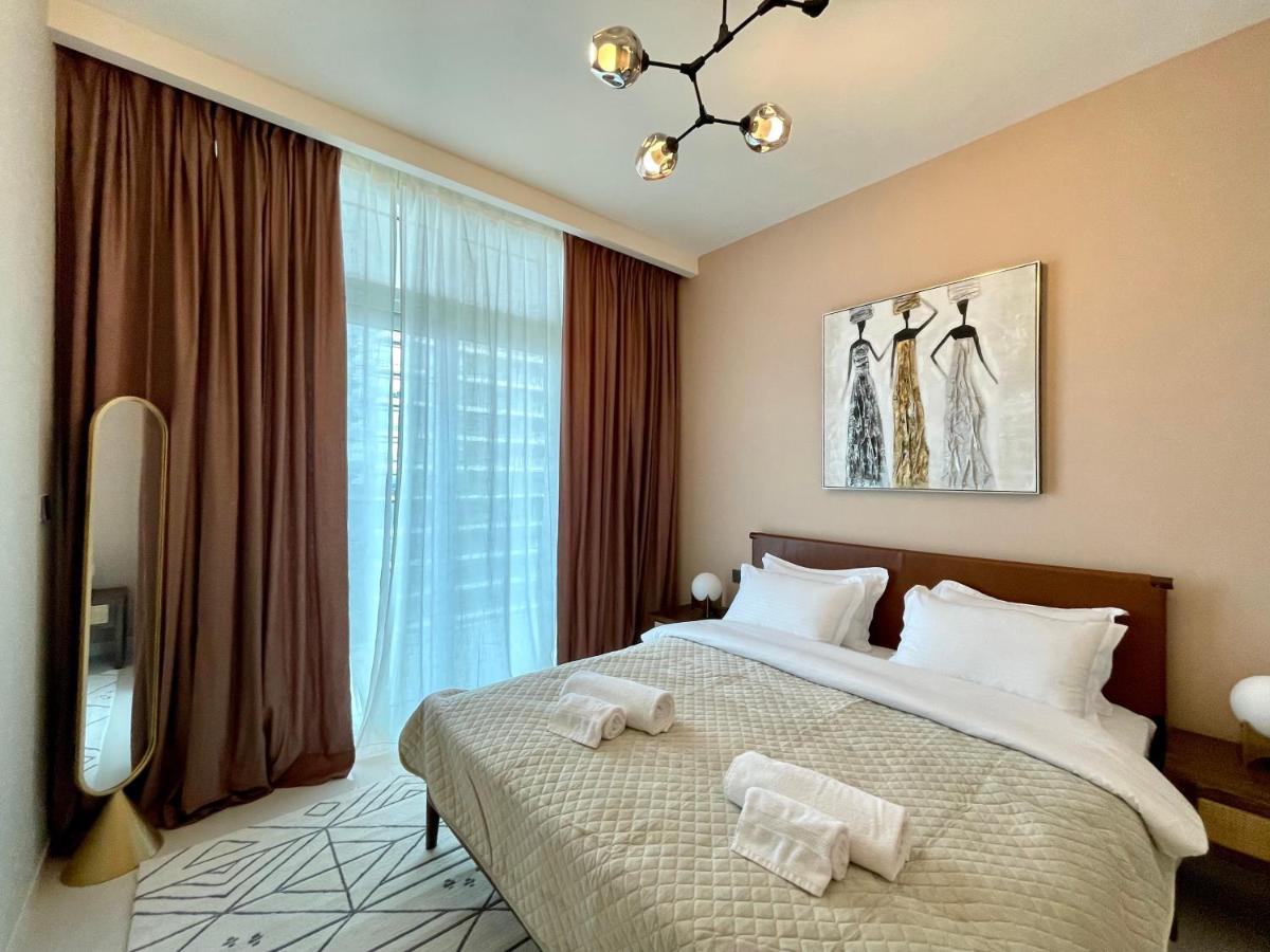 Apartamento Dar Vacation - Luxury White & Badge 1bdr Palm View Dubái