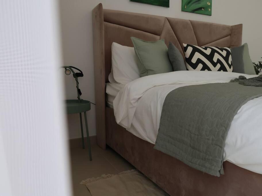 Lägenhet Lovely In With Many Amenities Dubai