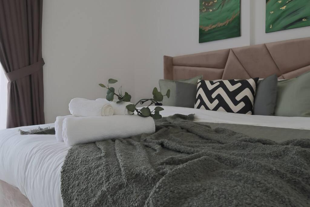 Lovely In With Many Amenities Lägenhet Dubai