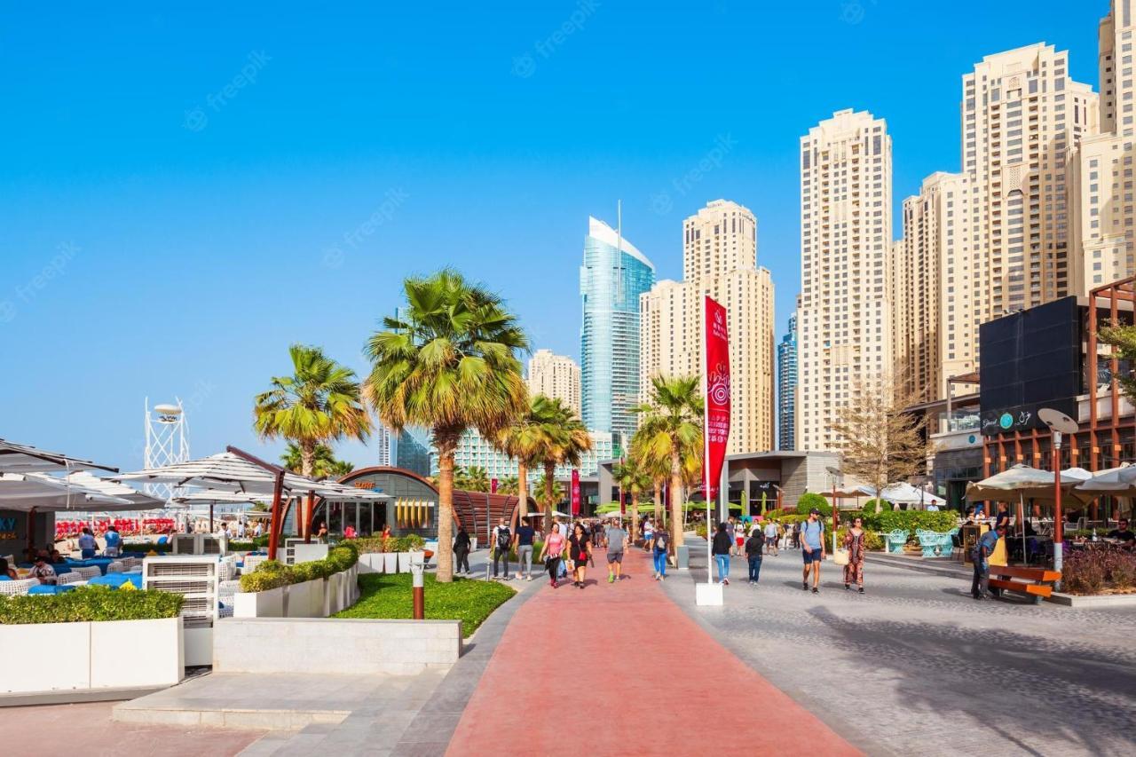 Gasthof Leen Homes-jbr -spacious 4 Bedroom Dubai