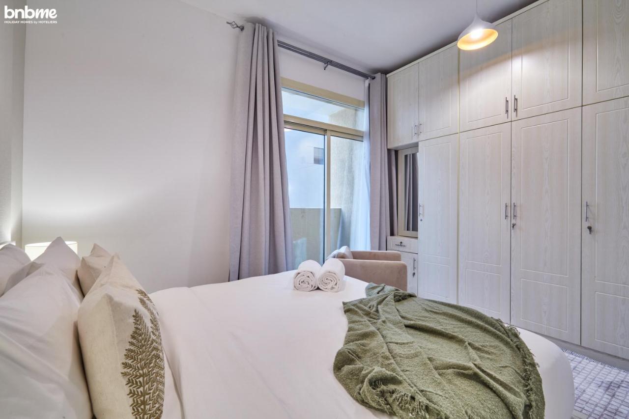 Bnbmehomes - Cosy Apt With Modern Amenities -109