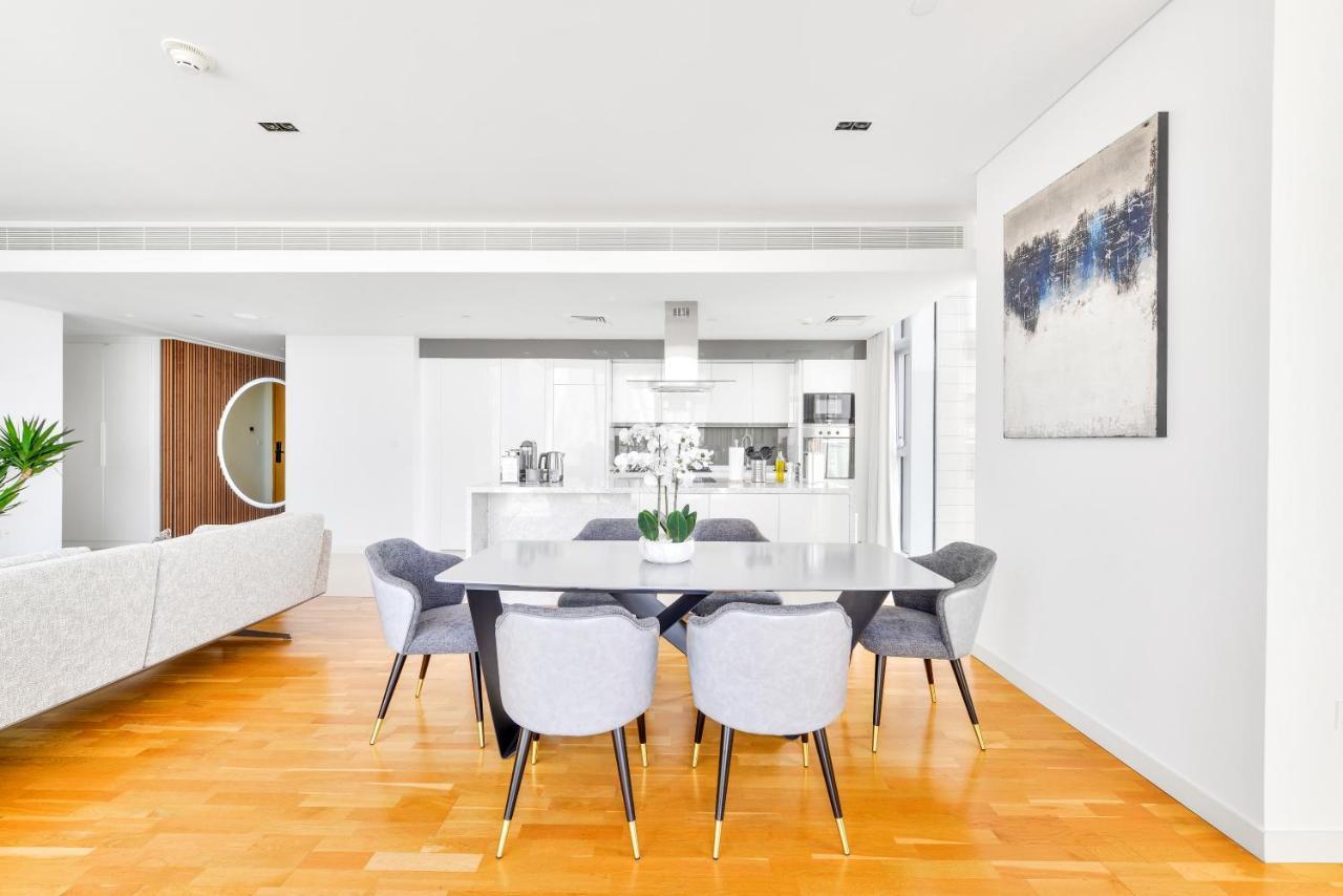 Boutique 3+ 1 Bedroom Apt Facing Ain Apartamento
