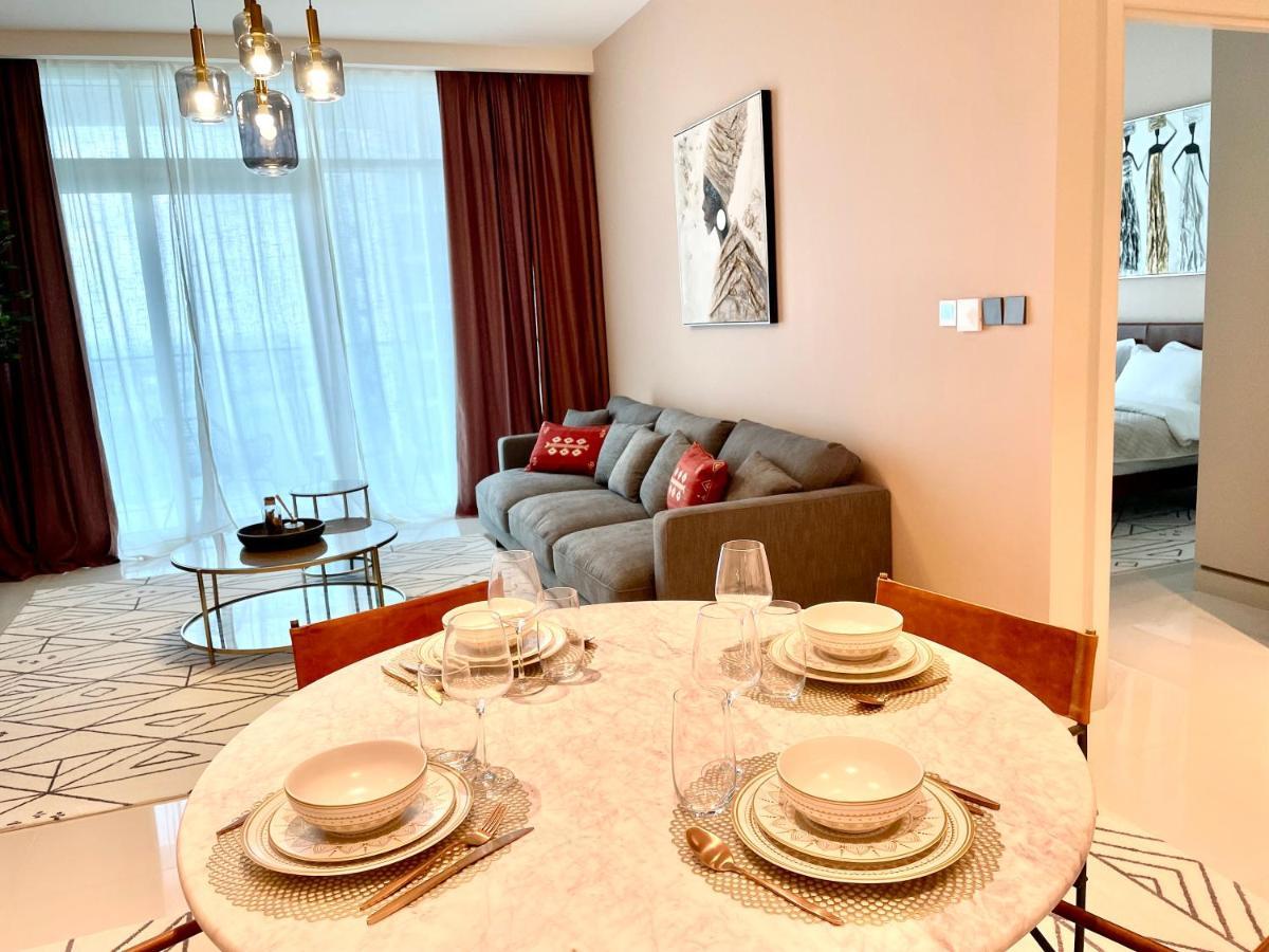 Apartamento Dar Vacation - Luxury White & Badge 1bdr Palm View Dubái