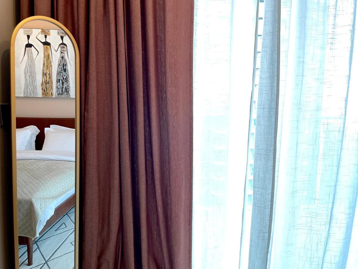Dar Vacation - Luxury White & Badge 1bdr Palm View * Dubái