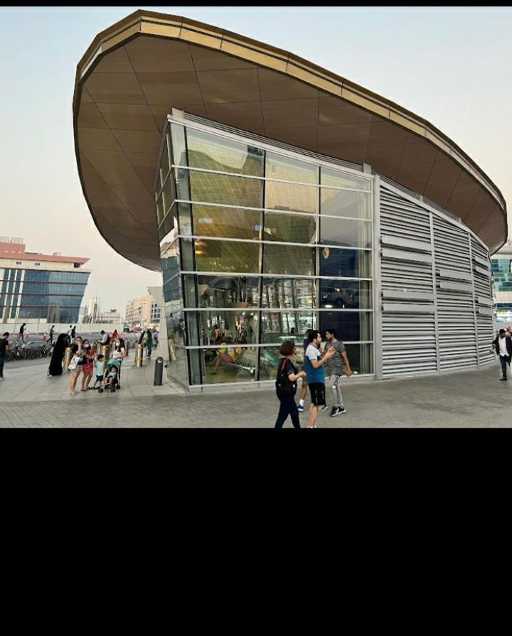 Apartemen Burjuman Metro Stations Unisex Private - 04 *