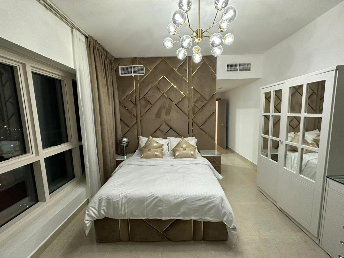Ultimatestay - Luxurious 4br In Jumeirah Towers Close To Jbr * Dubái