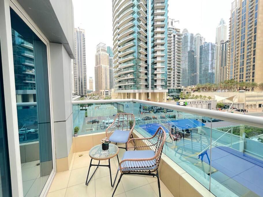 Appartement Amazing Largest In Marina Next To Metro - Location Dubaï
