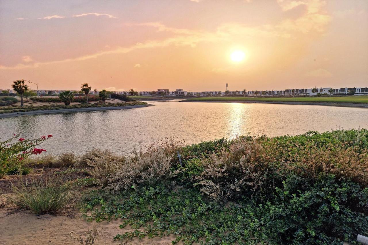 Villa Alh Vacay - Damac Hills 2 Centaury 3br Dubai