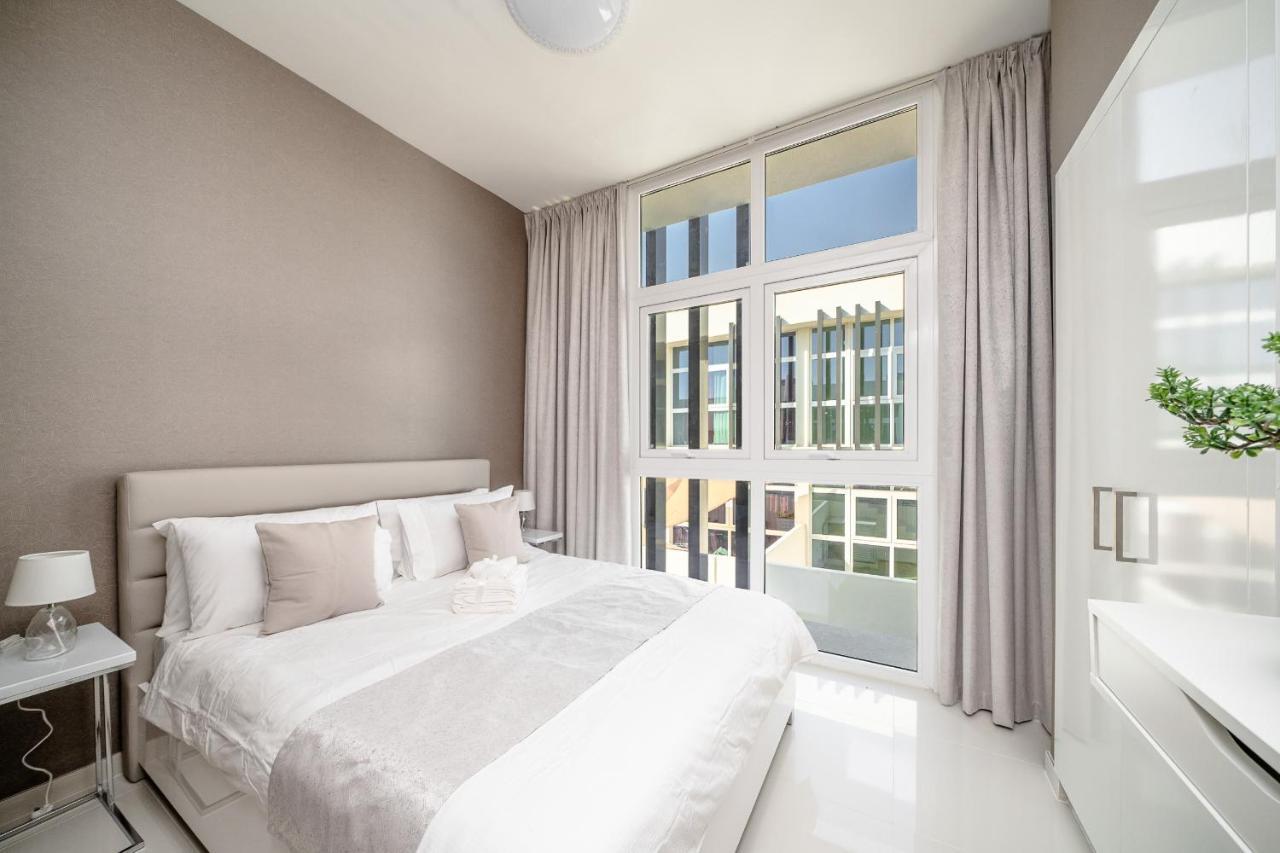 Alh Vacay - Damac Hills 2 Centaury 3br Villa