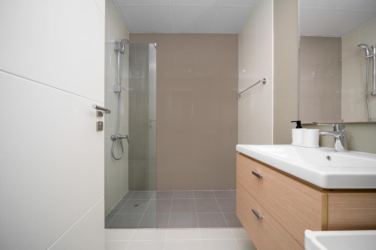 Villa Alh Vacay - Damac Hills 2 Centaury 3br
