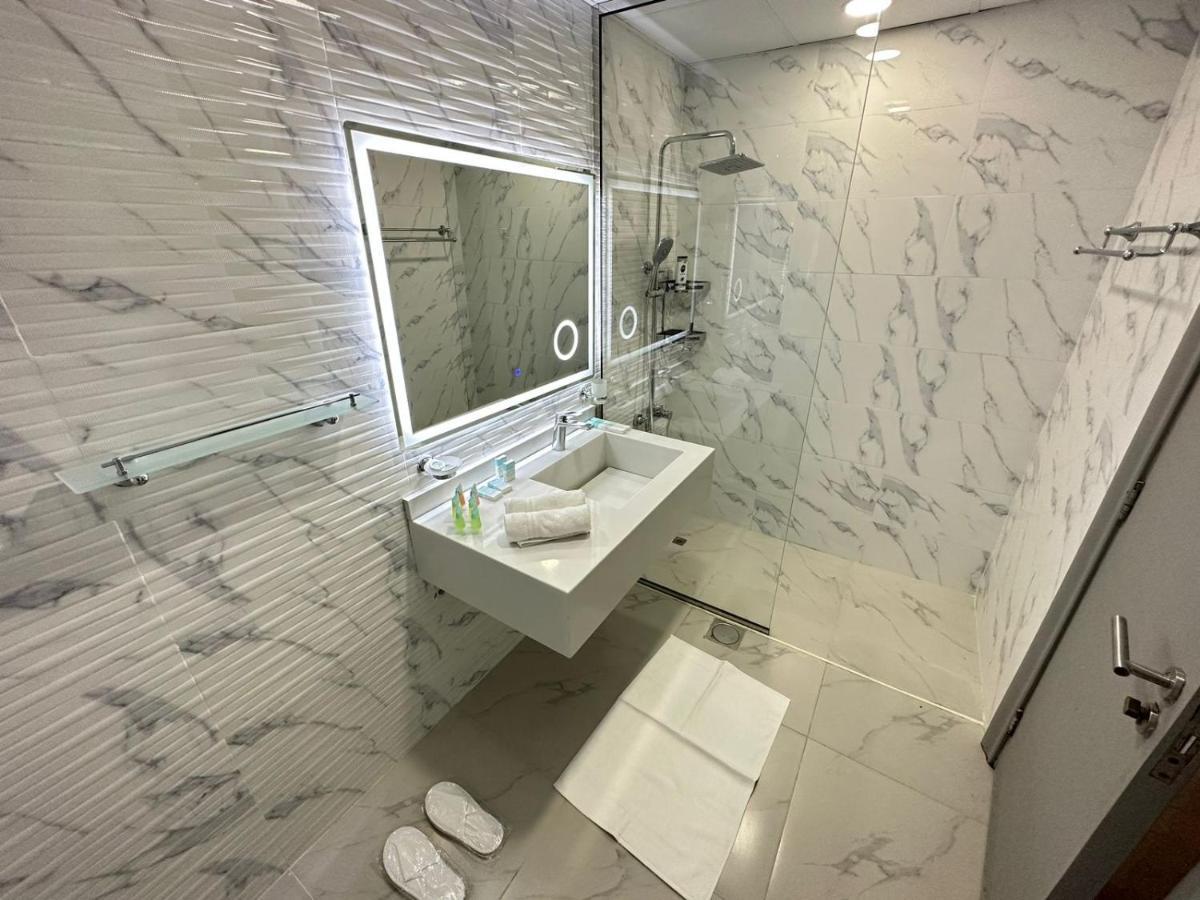 Ultimatestay - Luxurious 4br In Jumeirah Towers Close To Jbr Apartamento