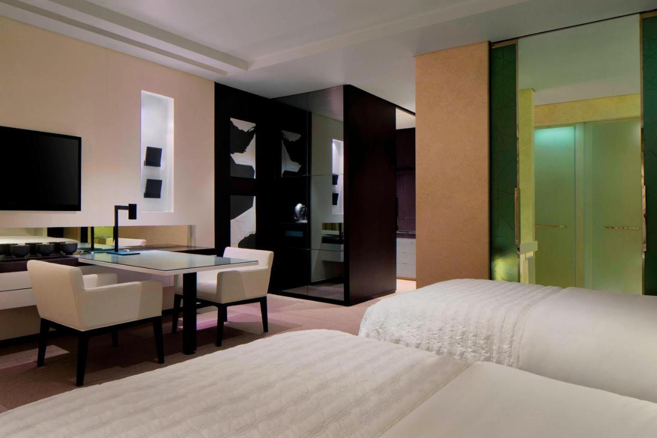 Le Meridien & Conference Centre Hotel