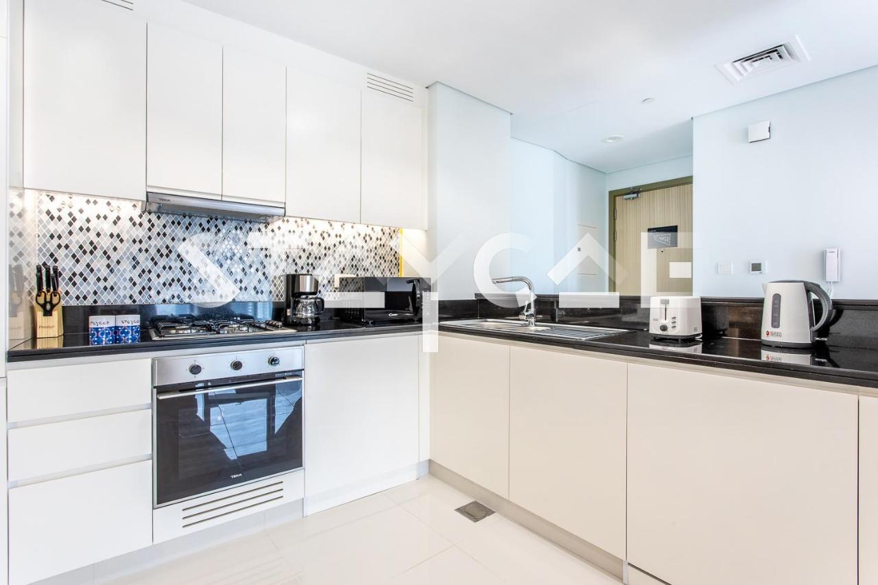 Staycae Homes - Paramount Midtown *