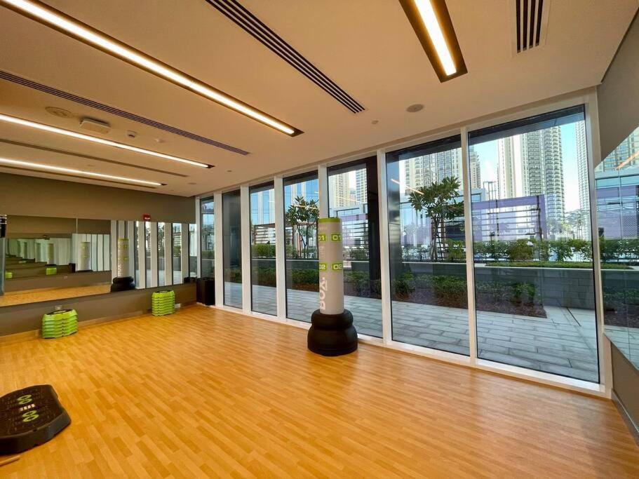 Dar Vacation-stylish & Cozy 1br Apt In Creek Harbour Apartment *