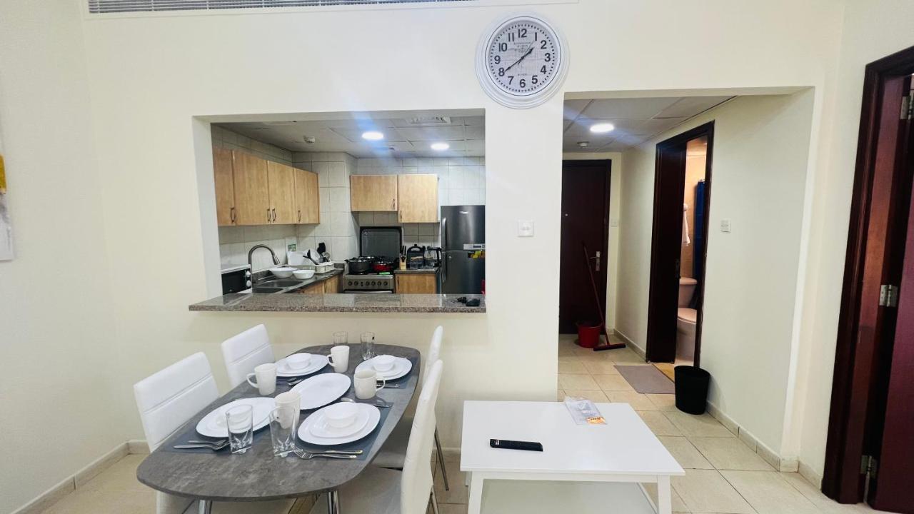 Lejlighed Newly Furnished Cozy One Bed 2 Bathroom View