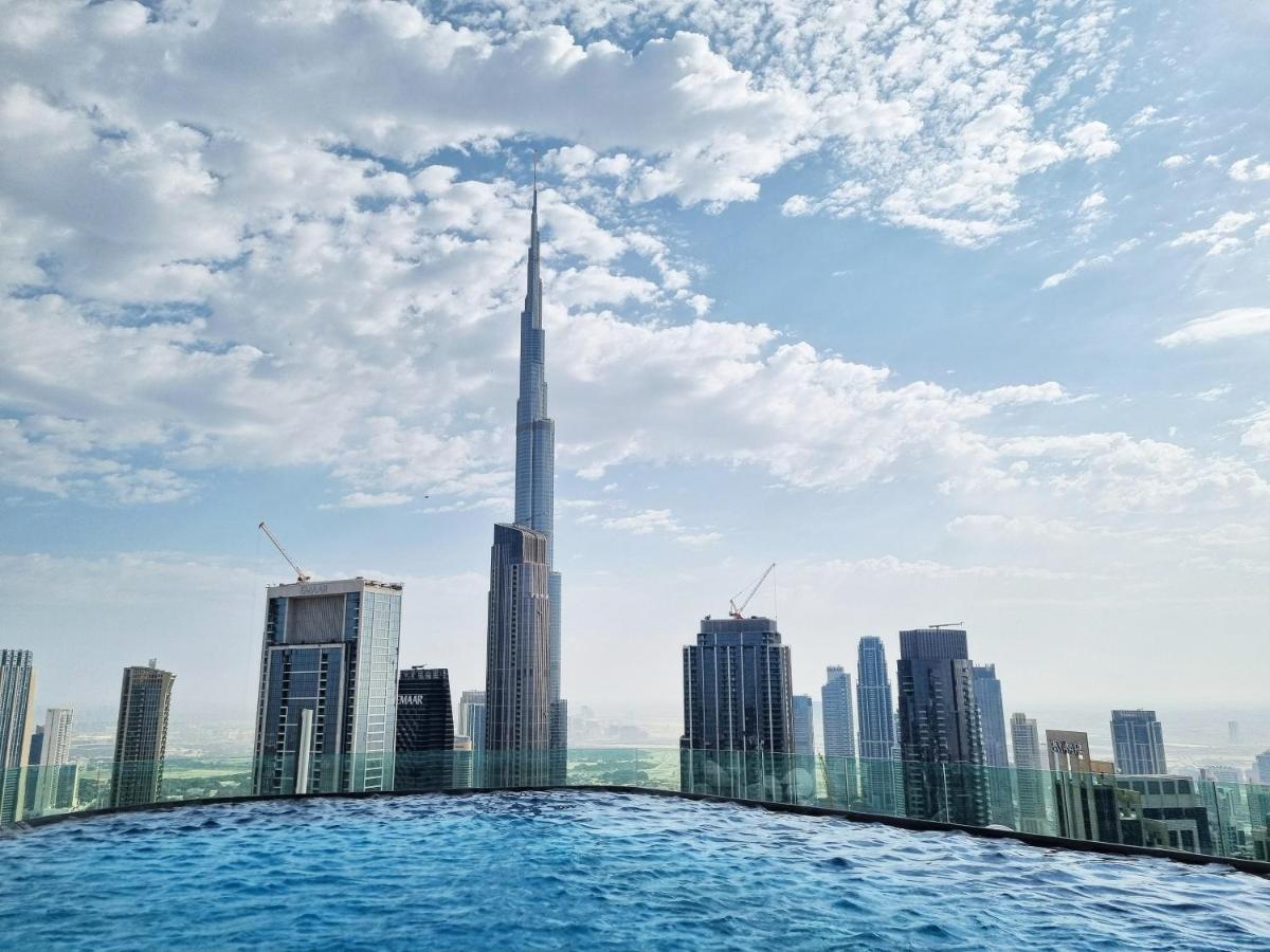 Downtown's Highest Pool & Full 5-star Luxury With Gym, And Restaurants Lejlighed