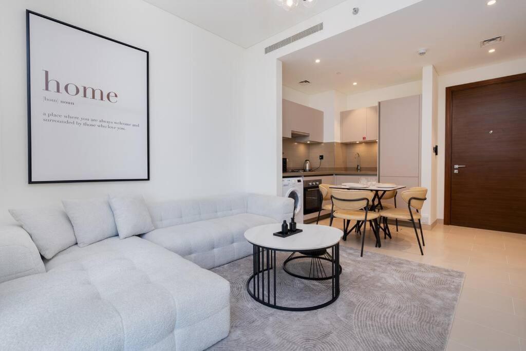 Appartement Luxury 1bdr In Sobha Creek Vistas Reserve Dubaï