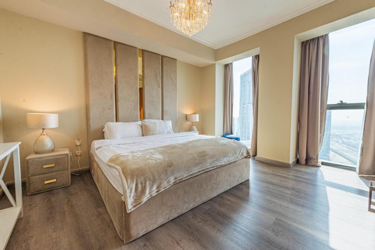 Lejlighed First Class 3br With Full Burj Khalifa And Fountain View Dubai